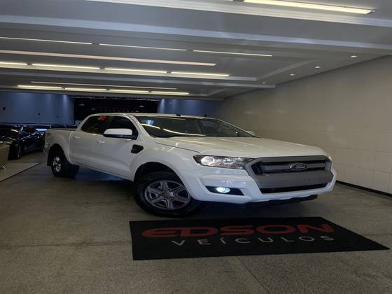 FORD RANGER 2.2 XLS 4X4 CD 16V DIESEL 4P AUTOMÁTICO FORD RANGER 2.2 XLS 4X4 CD 16V DIESEL 4P AUTOMÁTICO